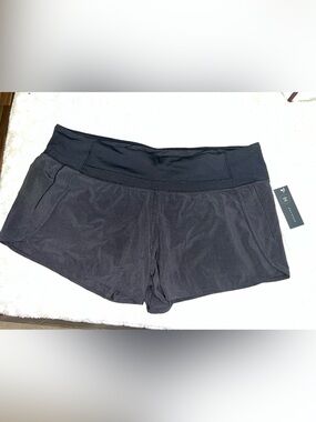 Lululemon run Times short